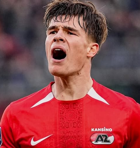 Wie is de vriendin van voetballer Wouter Goes