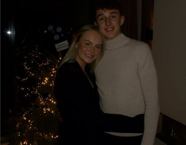 Wie is de vriendin van voetballer Youri Baas