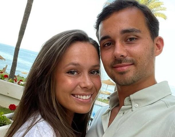 Wie is de vriendin van voetballer Mats Deijl